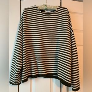 Carly Jean Los Angeles Women’s Wesley Sweater Olive and White Striped